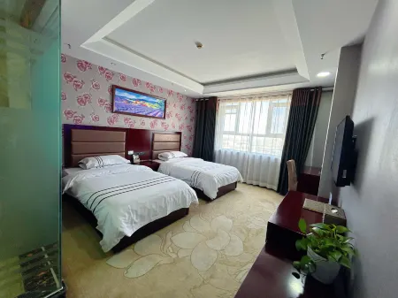 huafu lijin hotel Отели рядом с достопримечательностью «Ancient City Gymnasium»