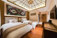 Songpan 56 Rooms Hotel - balcony