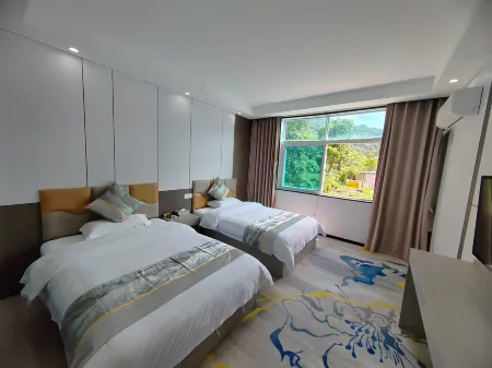 Ming Hua International Hotel