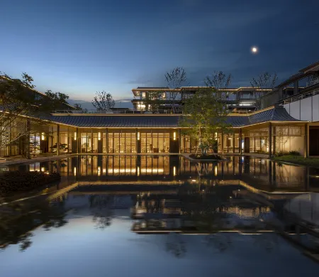 Shanyu Friends ·anji Отели рядом с достопримечательностью «Jiulongxia Scenic Area»