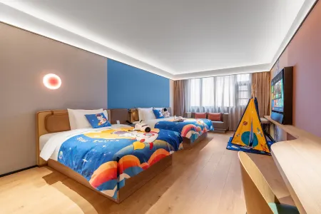 Orange Mercure (Chaozhou Ancient City West Lake Branch) Отели рядом с достопримечательностью «Songlin Ancient Temple»