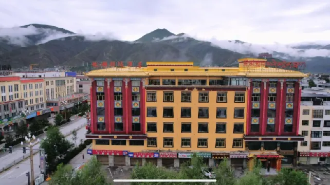 玉樹珠穆朗瑪大飯店