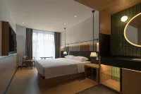 SFEEL DESIGN Hotel (Chengdu Provincial Orthopedic Hospital Subway Station Du Fu Thatched Cottage) Hotel a Wuhou Temple Commercial Area
