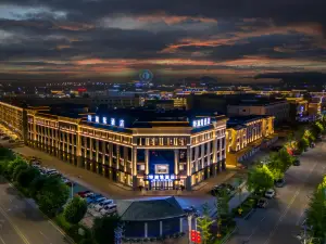 The Traxland Hotel