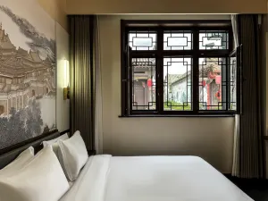 FengXiHeYuan Characteristic Hotel
