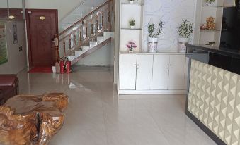Leye Yunuo Hotel