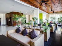 B2 Premier Hotel & Resort Hotels near Rumpaeng Temple