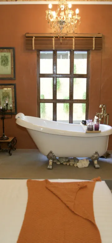 ห้องสวีทฮันนีมูนพร้อมอ่างอาบน้ำ