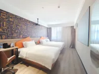 IU酒店（張掖高鐵西站河西學院店） 鄰近河西學院-逸夫圖書館的酒店