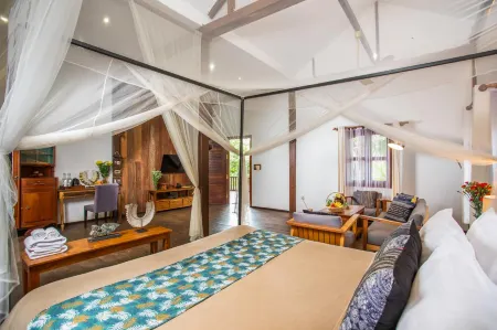 Isann Lodge Отели рядом с достопримечательностью «Лолей»