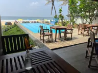 Pearl Island Beach Hotel - Pool