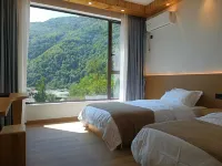 Yangqin • Zhuokang Vacation Apartment Hotels in Heishui