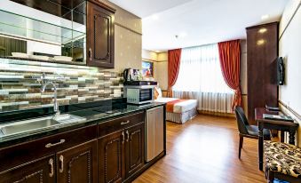 Collection O Emerald Luxury Apartment - Near SECC