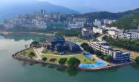 Fengjie County Qianli Jiangling Hotel