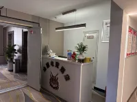 Mountain Cat Hotel
