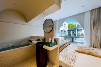 Lushin Hotels&Resorte - Pemandian Air Panas