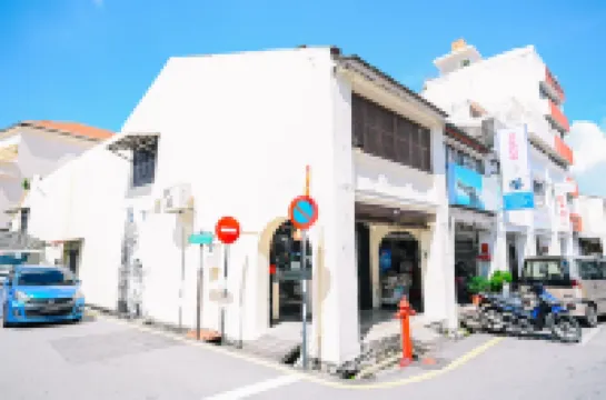 Swing & Pillows @ Beach Street Hotels in 