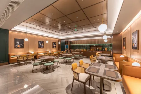 Orange Hotel (Nanjing Baijiahu Branch) Отели рядом с достопримечательностью «Nanjing Xinhua Computer Institute»