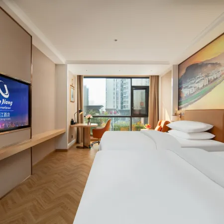 Vienna Hotel (Bijie Jinsha Taishan Road Langyue Square)
