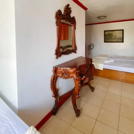 RedDoorz Hostel @ Tita Aidz Inn Baguio