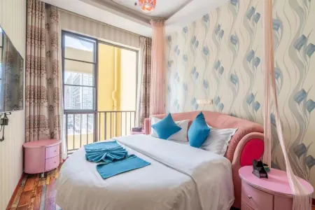 Huameng Hotel Отели рядом с достопримечательностью «Kunming University of Science and Technology Chenggong Campus Library»