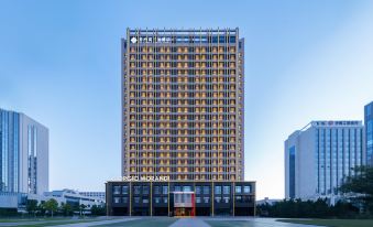 The GiorgioMorandi Hotels (Weihai Huoju 8th Street International Coastal Baths)