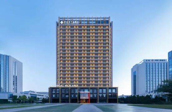 喬治莫蘭迪飯店（威海火炬八街國際海水浴場店）