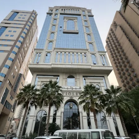Violet Al Shisha Hotel Отели рядом с достопримечательностью «Пещера Хира»