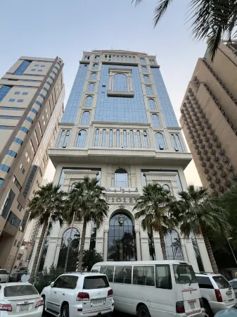 Violet Al Shisha Hotel Отели рядом с достопримечательностью «Абрадж аль-Бейт»