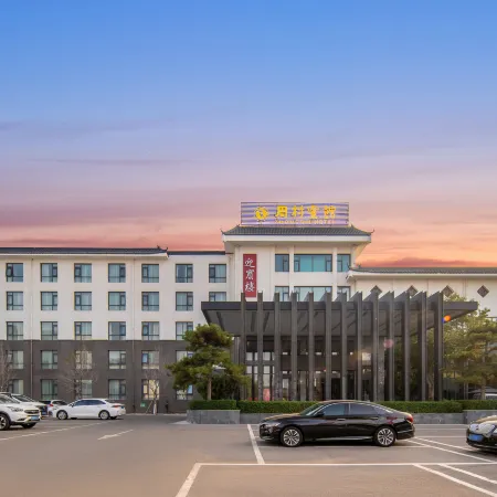Zhouchun Hotel
