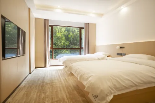 Longsheng Hot-spring Hotel