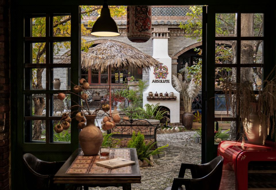 Shaxi absolute art · absolute B & B
