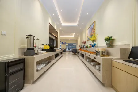 Vienna Hotel (Chongqing Jiangjin Shuangfu Times Square Store) Отели рядом с достопримечательностью «Chongqing Traffic Vocational Institute»