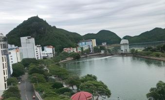2. 퉁 꽝 호텔..