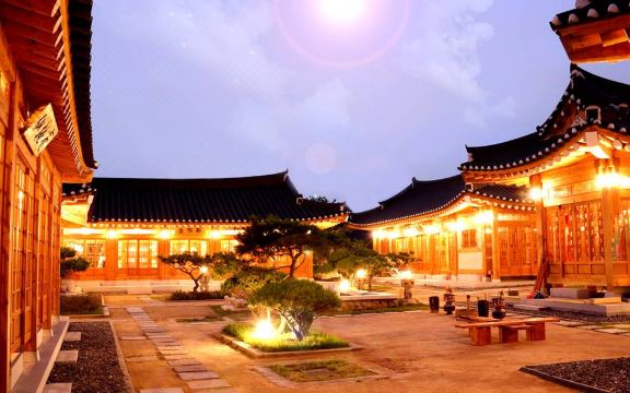 한옥 야경