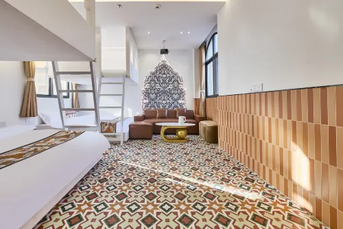 Huatang·Morocco Homestay (Chaozhou Ancient City Paifang Street) - 2 ดาว