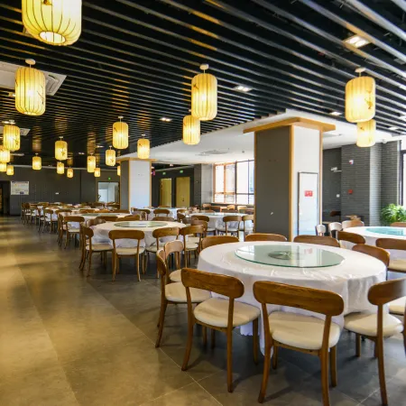 Bai Ma Lake Wetland Hotel