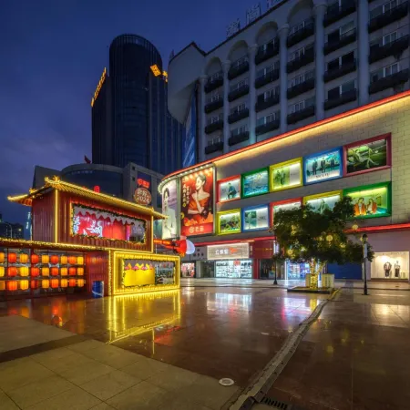 Lifeng Hotel (Wuhu Zhongshan Road Pedestrian Street Wuhu Station Branch)