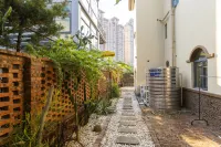 Mia Villa Hotel（Beihai Yintan Store）