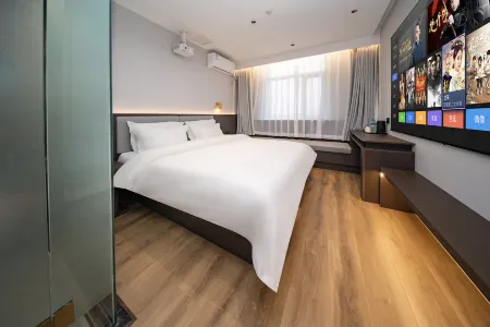 Grey Whale Intelligent Hotel