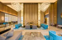 Crystal Hotel Xingyi South Station Wanfenglin Airport