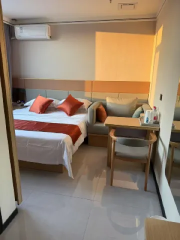 Shilou Huida Business Hotel