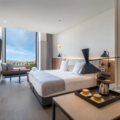 Hotel LIVVO Lumm Отели рядом с достопримечательностью «Пляж Лас-Кантерас»