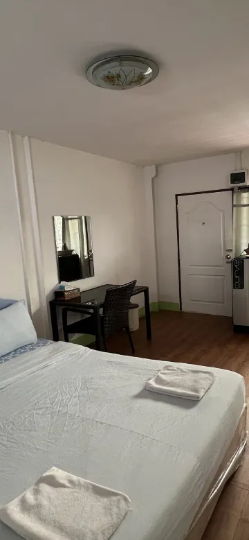 ห้องสแตนดาร์ด เตียงใหญ่ 1 เตียง