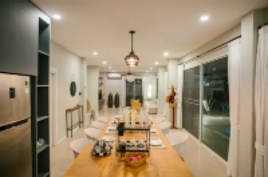 Private Pool Villa 6 Bedroom - Cloud Nine Villa