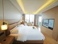 半山見湖溫泉民宿