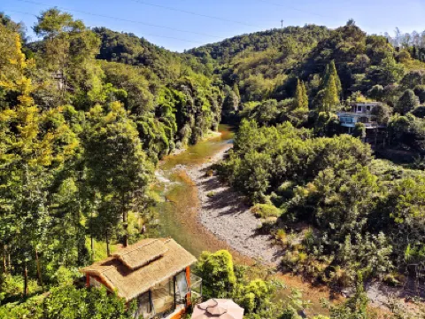 Feng Qi house (Chongzhou Jiezi Ancient Town) Hotels near Fengqi Mountain