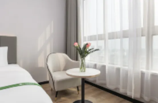 GreenTree Inn JiangSu Wuxi Jiangyin Huashi Avenue Huaxi Village Business Hotel