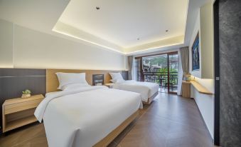 Jinyangge Light Luxury Hotel (Fenghuang Ancient Town Hongqiao)
