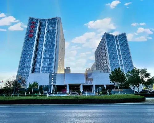Han Tang Hotel (Changqing University Town Garden Expo Park) Hotels near Changqing